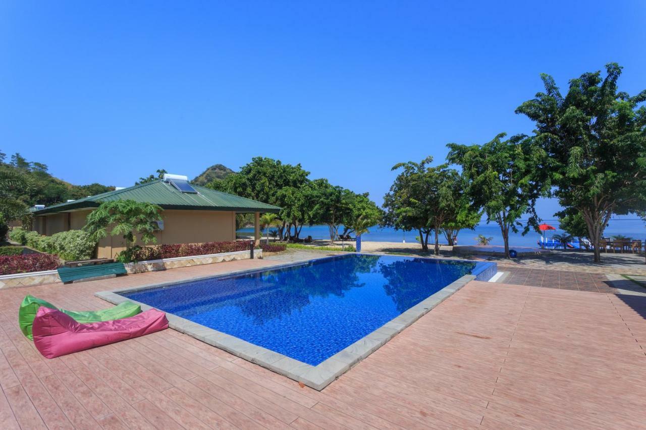 Sylvia Beach Villa Labuan Bajo Exterior foto